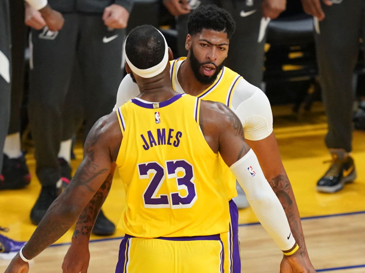 包含全明星赛今晨再迎强敌;尼斯调整名单;主帅态度:悬念犹存;临场指挥获称赞的词条 包含全明星赛今晨再迎强敌;尼斯调整名单;主帅态度:悬念犹存;临场指挥获称赞的词条