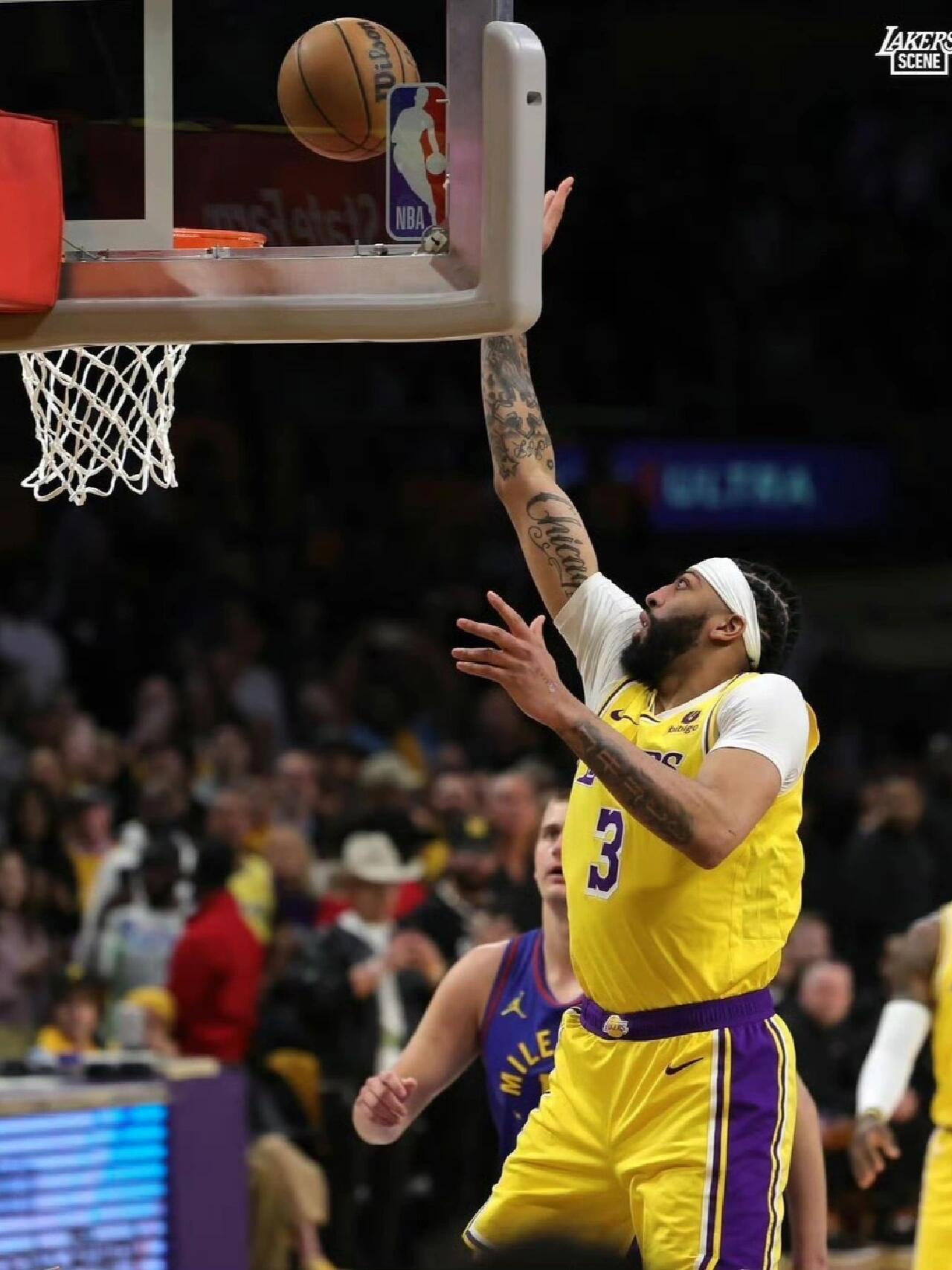 丹佛掘金发布备战花絮,转会期门线救险,法国杯任务艰巨,训练强度明显提升(丹佛掘金vs萨克拉门托国王) 丹佛掘金发布备战花絮,转会期门线救险,法国杯任务艰巨,训练强度明显提升(丹佛掘金vs萨克拉门托国王)