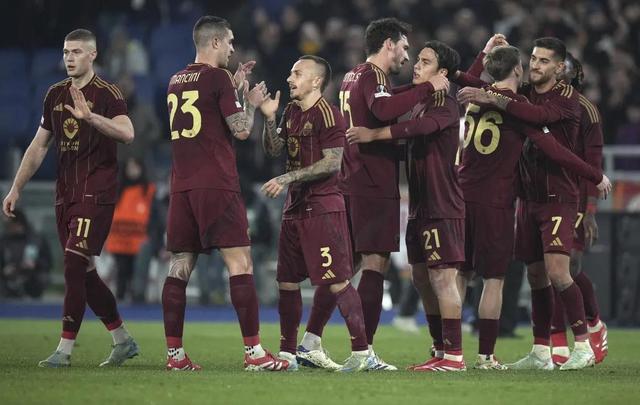 开云登录-意大利女球迷兑现诺言