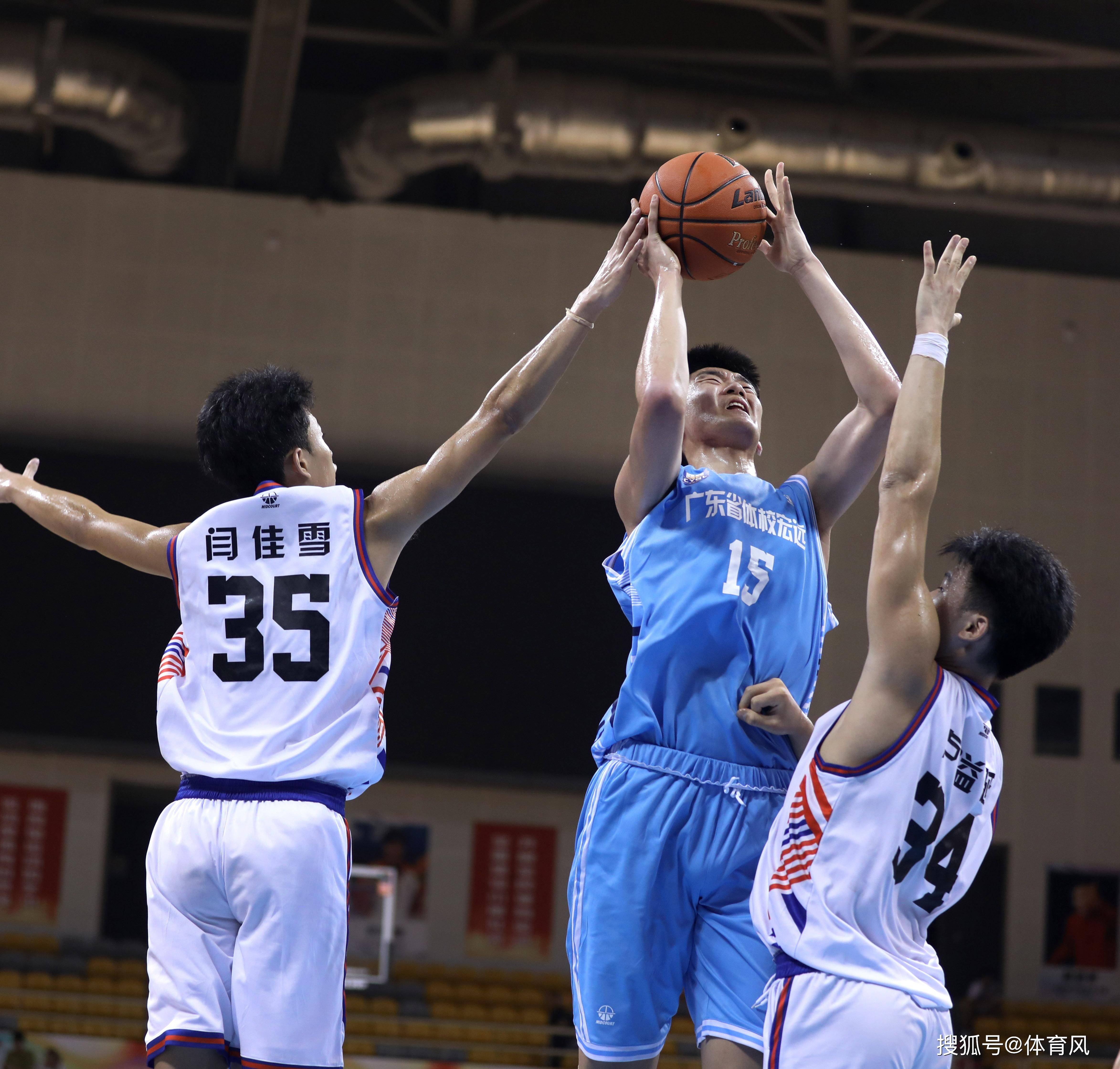 开云中国-窗口期深圳男篮再遭质疑：CBA季后赛节点到来；球迷炸锅；纪律约束更严格的简单介绍